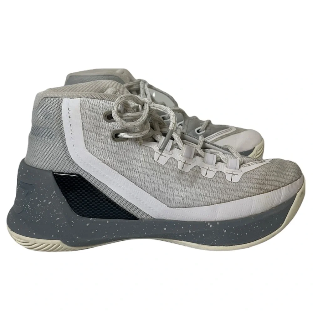 Under Armour Curry 3 Athletic Shoes Stephen Curry Collection I can do Size 3.5